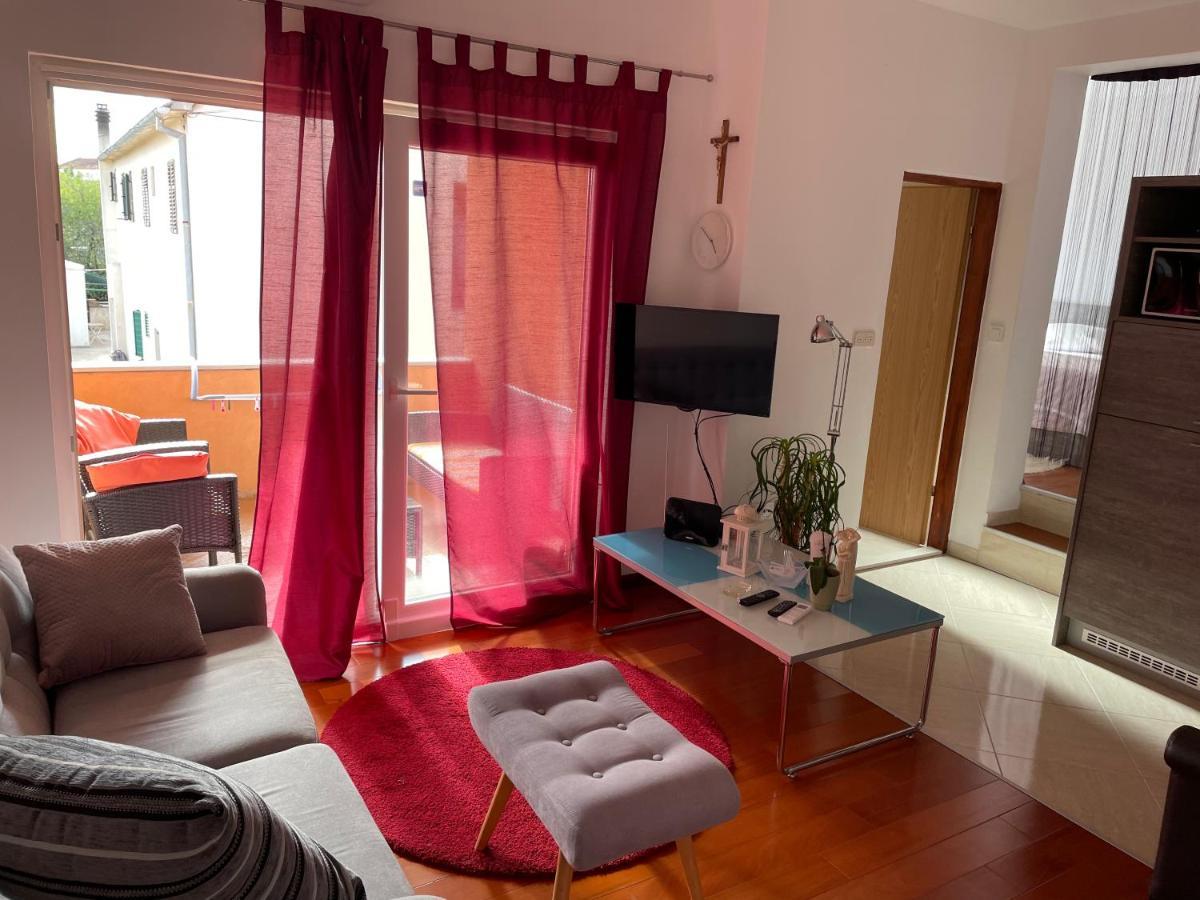 Apartments Dumina Murter Exterior foto