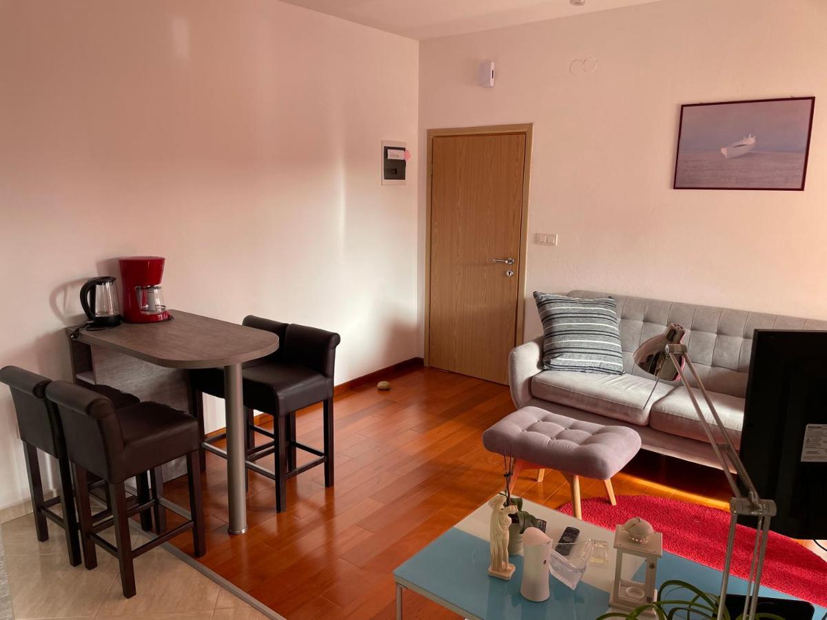 Apartments Dumina Murter Exterior foto
