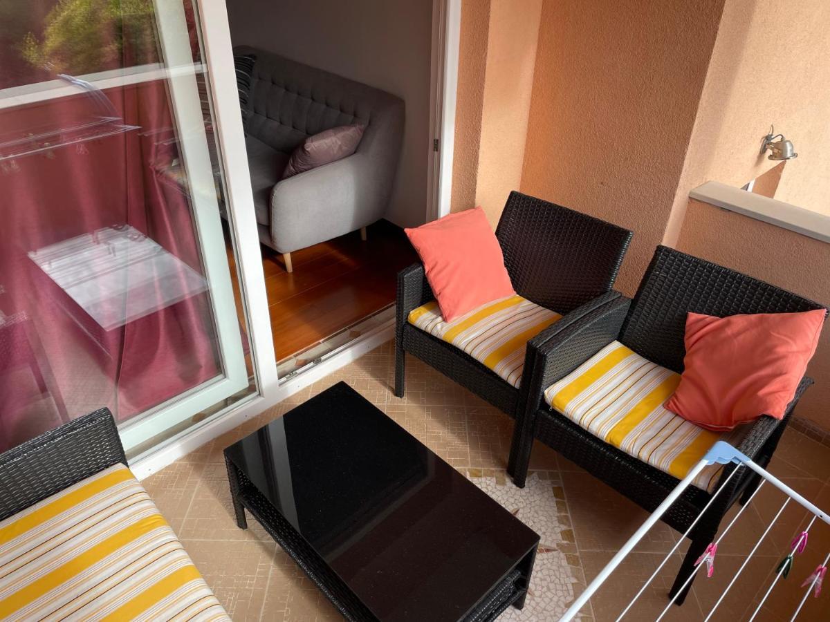 Apartments Dumina Murter Exterior foto